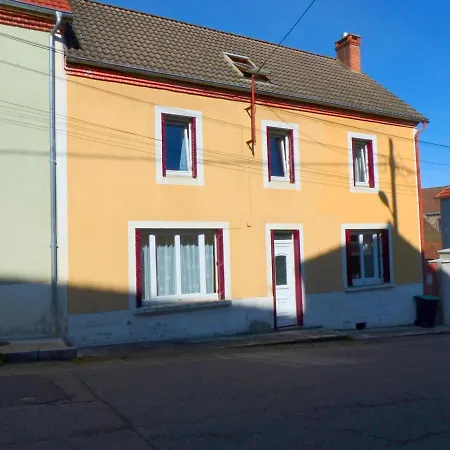 Holiday home Charmante Maison Familiale Avec Cour Fermee, Proche Randonnees Et Sites Naturels - Fr-1-489-277 *